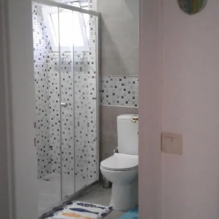 Ekim Villa Cedit